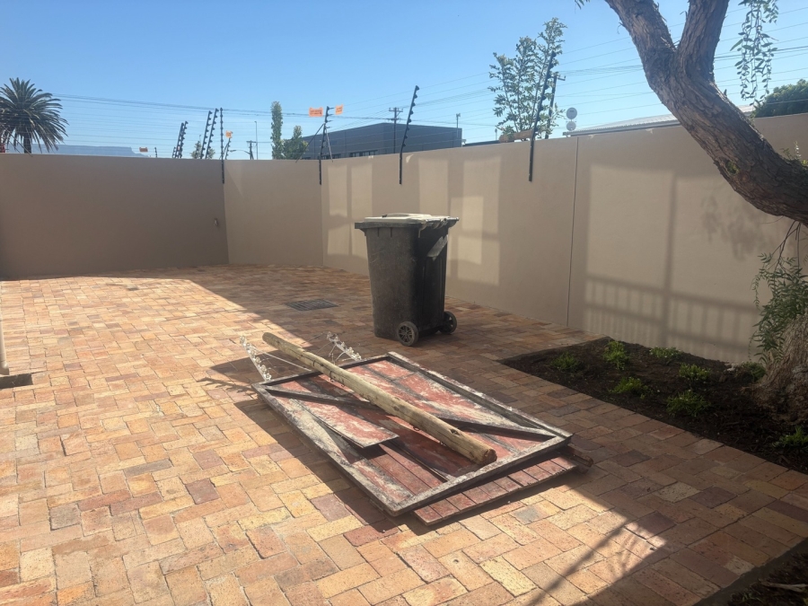 2 Bedroom Property for Sale in Table View Western Cape